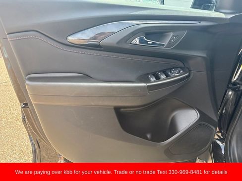 Used 2023 Chevrolet TrailBlazer RS AWD/4WD image 10