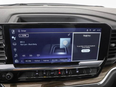 Used 2023 Chevrolet Silverado 1500 LT image 30