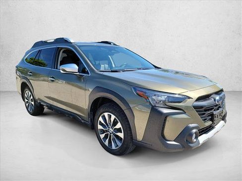 Used 2024 Subaru Outback Touring XT AWD/4WD image 3