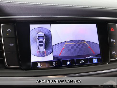 Used 2024 Buick Enclave Premium image 6