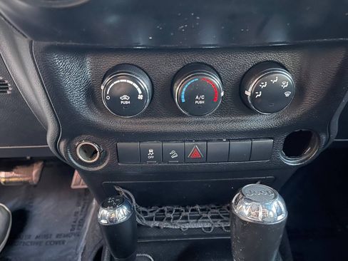 Used 2011 Jeep Wrangler Sport image 21