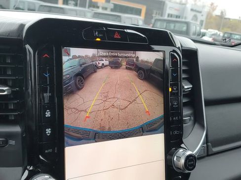 New 2026 RAM 1500 4x4 Crew Cab image 11