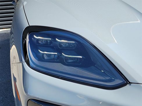 New 2026 Porsche Cayenne Coupe image 15