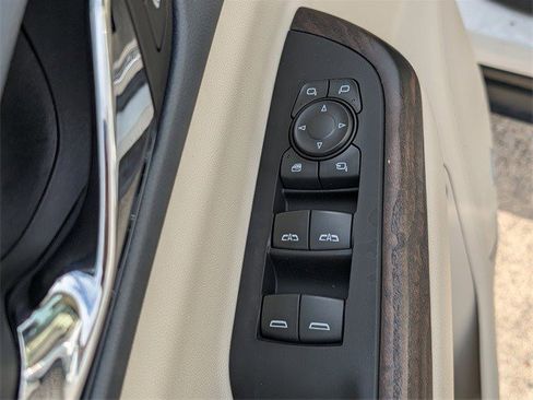 Certified 2023 GMC Acadia Denali w/ Denali Ultimate Package image 7