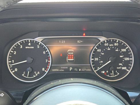 Certified 2024 Nissan Pathfinder SL FWD image 21