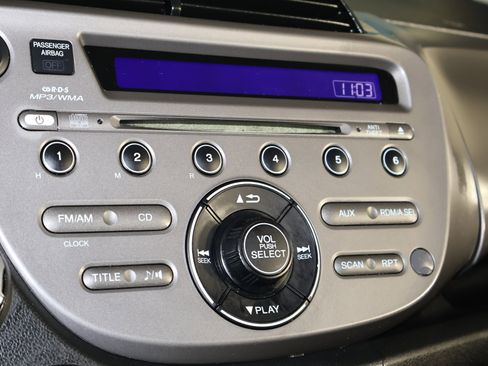 Used 2010 Honda Fit Sport image 26