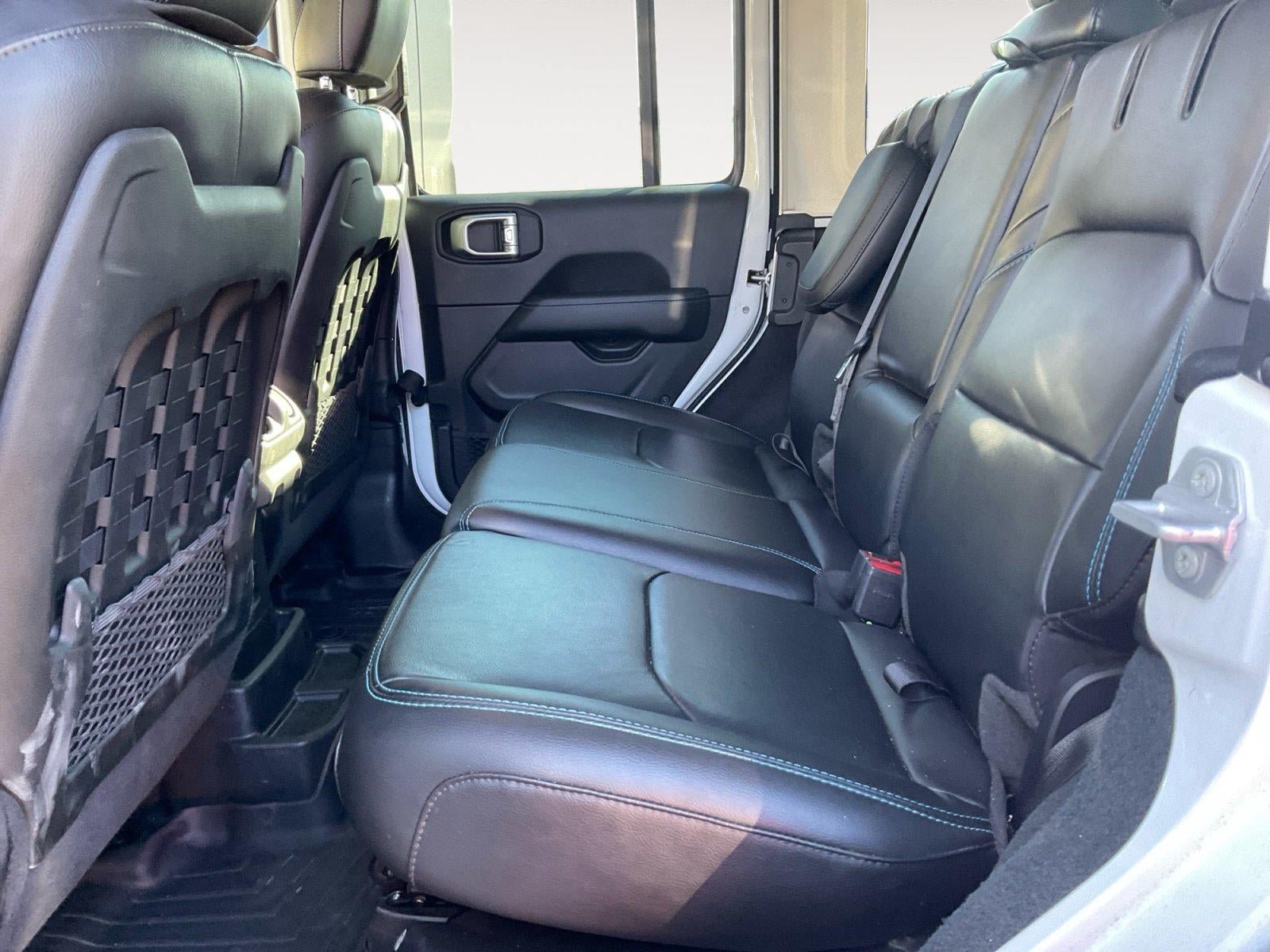 Used 2022 Jeep Wrangler Unlimited Rubicon 4xe AWD/4WD image 13