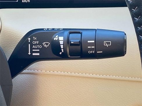 Used 2025 Nissan Armada Platinum image 24