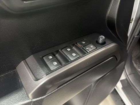 Used 2022 Toyota Tacoma TRD Sport w/ Technology Package AWD/4WD image 21