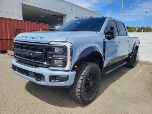 Used 2024 Ford F250 Lariat w/ Lariat Ultimate Package AWD/4WD image 3