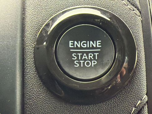 Certified 2025 Ford Expedition Max Platinum image 23