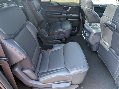 New 2026 Ford Expedition Max Platinum AWD/4WD image 22