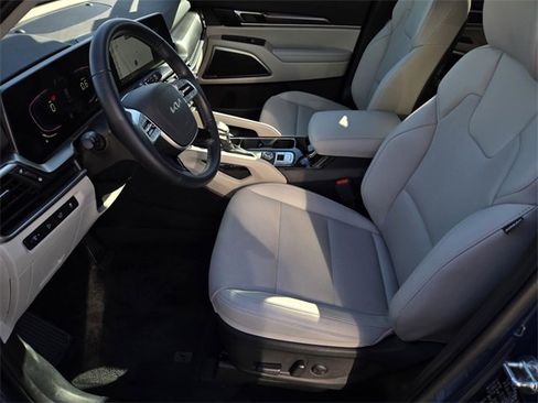 Certified 2025 Kia Telluride S image 21
