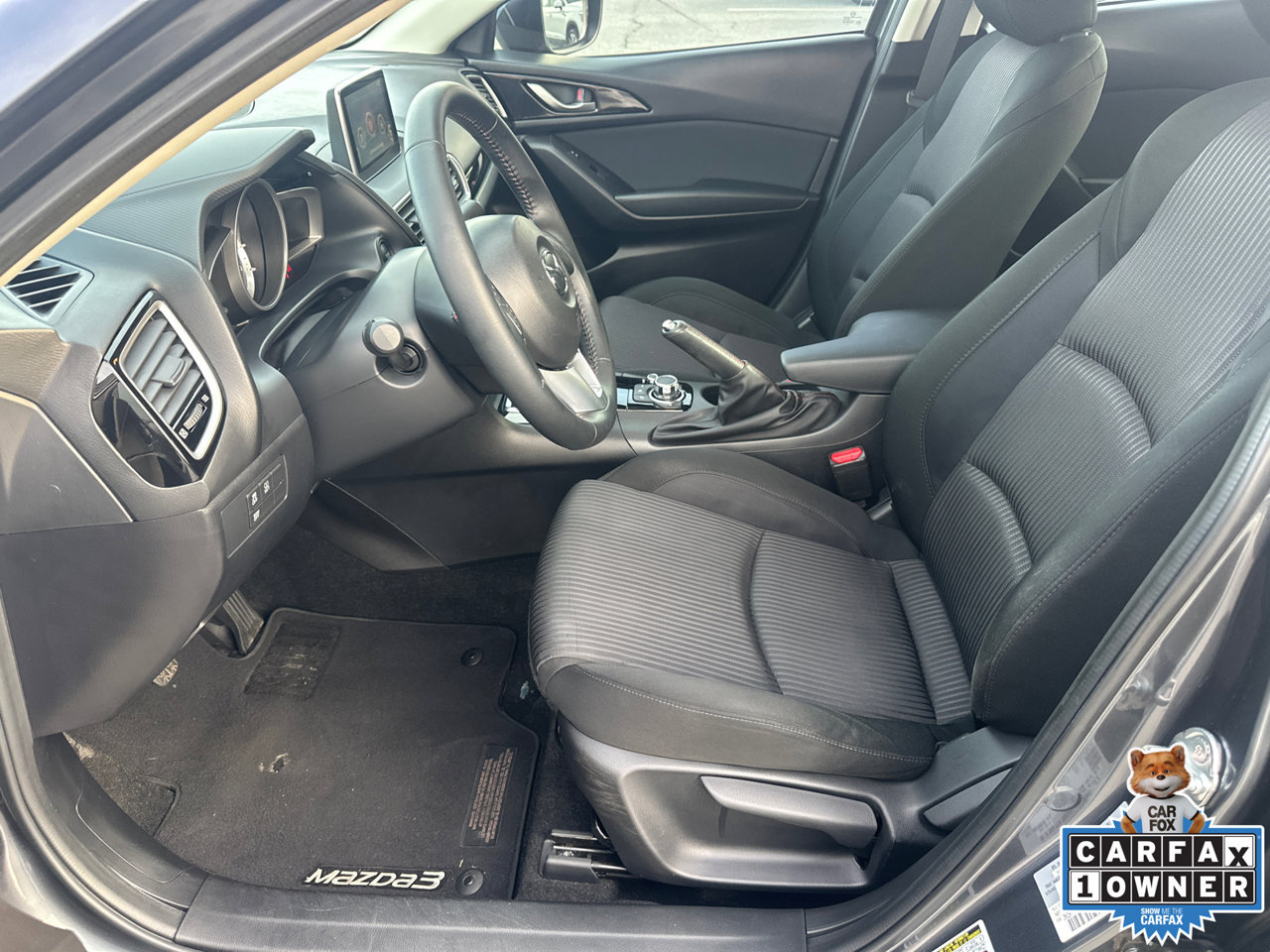 Used 2015 MAZDA MAZDA3 i Touring w/ Technology Package FWD image 9