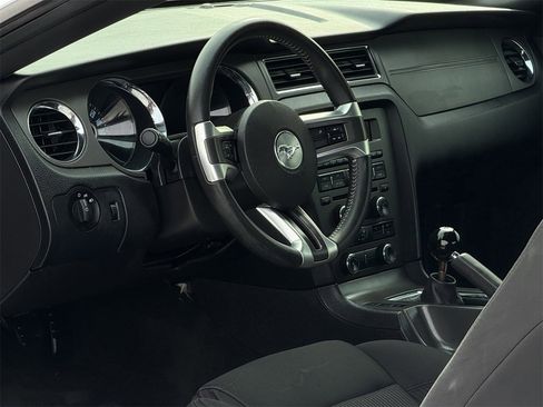 Used 2014 Ford Mustang Coupe image 11
