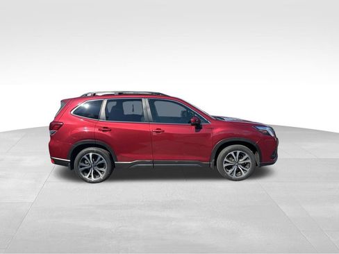 Used 2023 Subaru Forester Limited AWD/4WD image 7