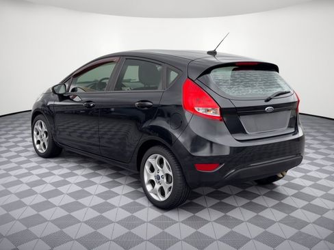 Used 2012 Ford Fiesta SES FWD image 3