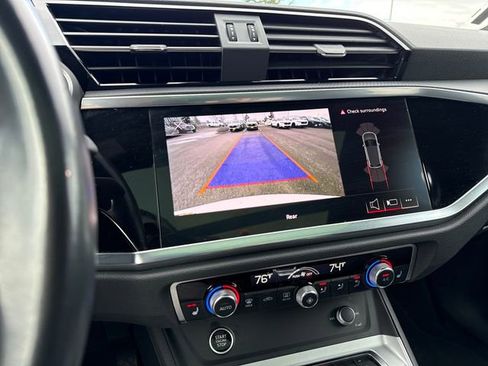 Used 2024 Audi Q3 2.0T Premium image 24