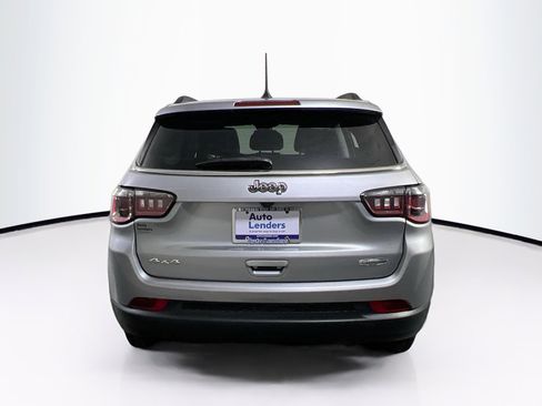 Used 2022 Jeep Compass Latitude w/ Convenience Group AWD/4WD image 6