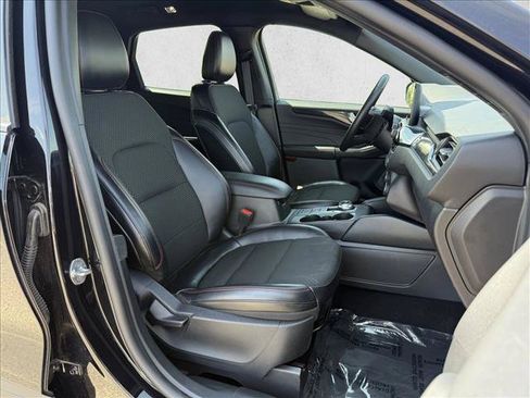 Used 2025 Ford Escape ST-Line FWD image 13