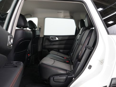 Used 2020 Nissan Pathfinder SV w/ Rock Creek Edition image 18