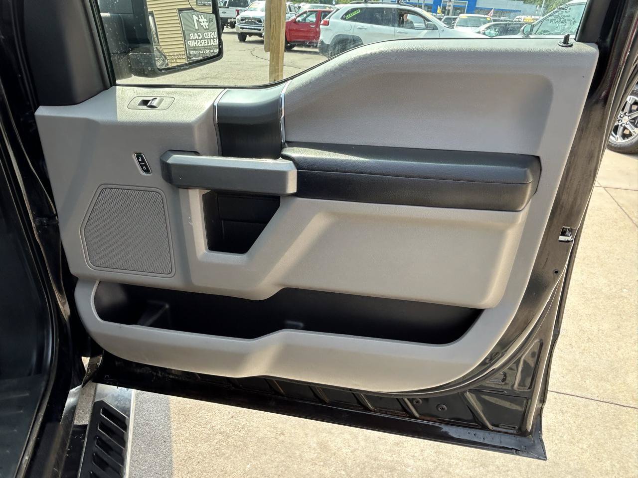 Used 2016 Ford F150 XLT w/ Equipment Group 301A Mid AWD/4WD image 16