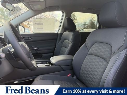 New 2026 Nissan Pathfinder SV image 10