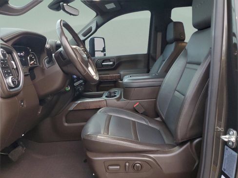 Used 2022 GMC Sierra 2500 Denali w/ Technology Package image 14