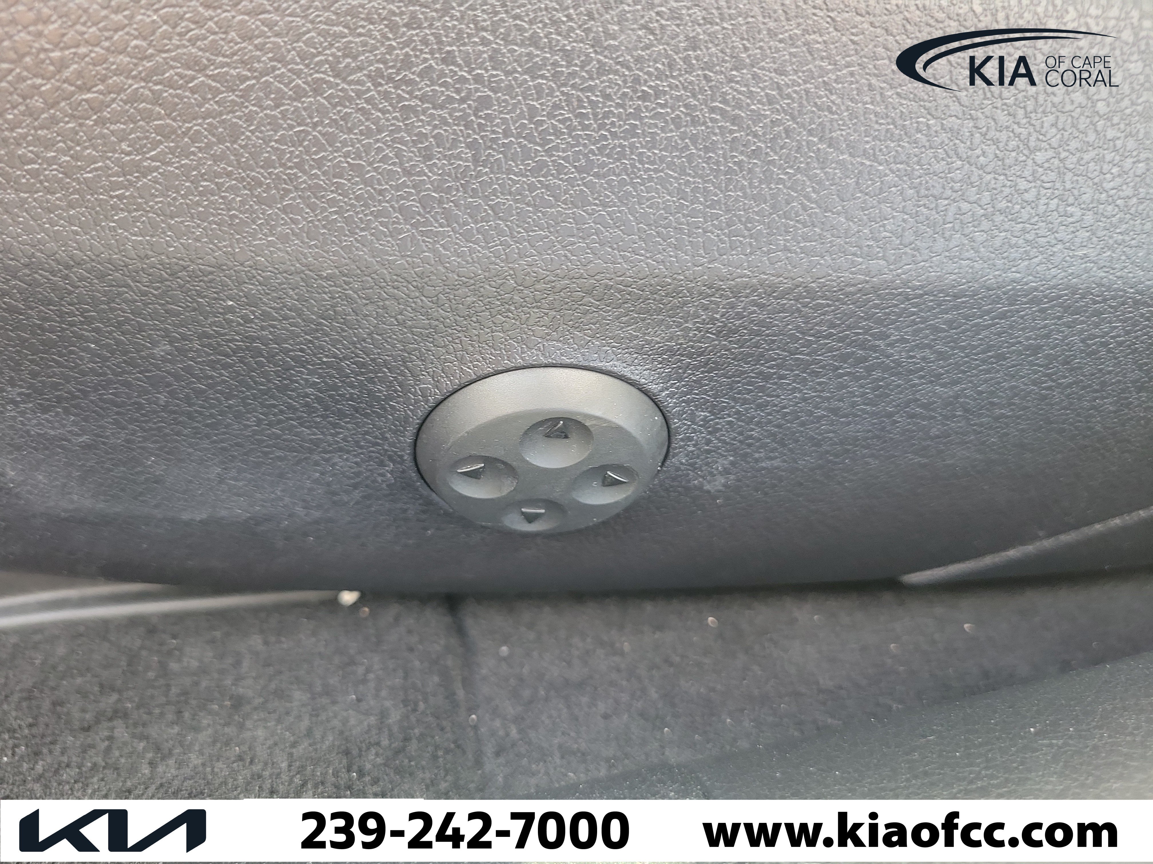 Used 2022 Mercedes-Benz C 300 4MATIC Sedan image 21