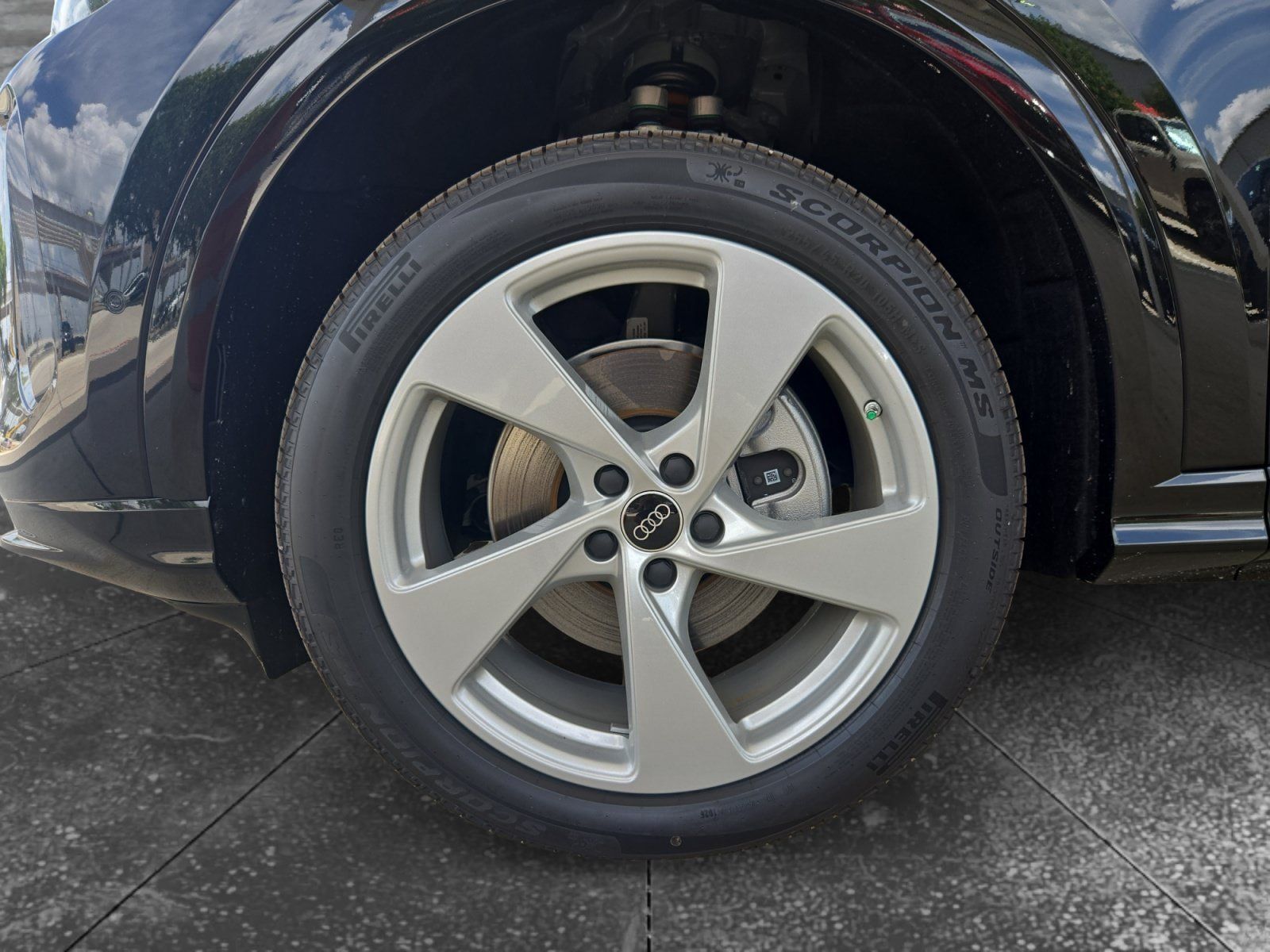 New 2026 Audi Q5 Premium Plus AWD/4WD image 9