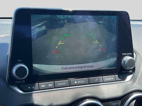 Used 2023 Nissan Sentra SR FWD image 32