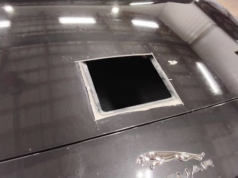 Used 2014 Jaguar F-TYPE S image 18