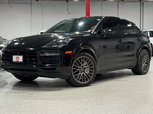 Used 2023 Porsche Cayenne Turbo AWD/4WD image 2