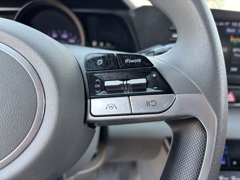 Used 2023 Hyundai Elantra SEL FWD image 27
