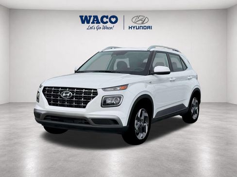 Used 2026 Hyundai Venue SEL FWD image 3