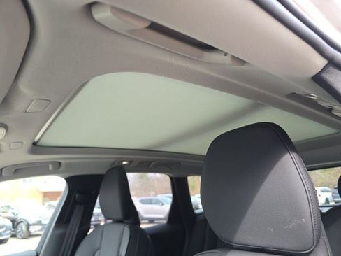 New 2026 Volvo XC60 B5 Plus w/ Climate Package AWD/4WD image 25