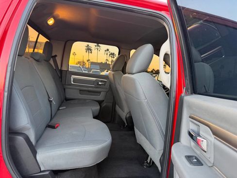 Used 2017 RAM 1500 Classic SLT image 24