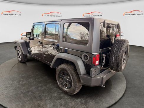 Used 2016 Jeep Wrangler Unlimited Sport w/ Connectivity Group AWD/4WD image 8