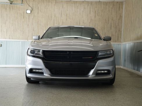 Used 2018 Dodge Charger R/T RWD image 2