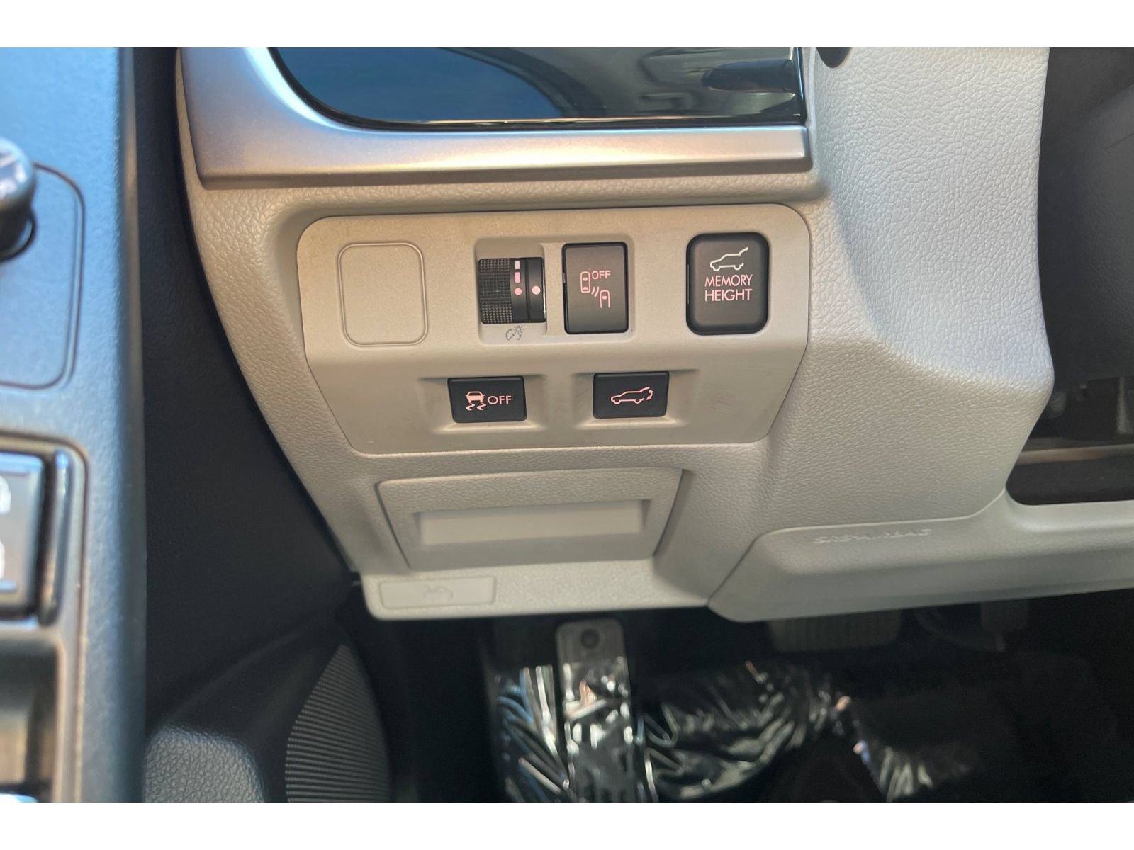 Used 2017 Subaru Forester 2.5i Limited AWD/4WD image 39
