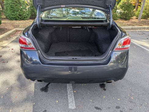 Used 2015 Nissan Altima 3.5 SL image 29