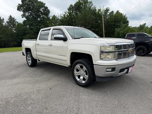 Used 2015 Chevrolet Silverado 1500 LTZ Z71 w/ LTZ Plus Package AWD/4WD image 22