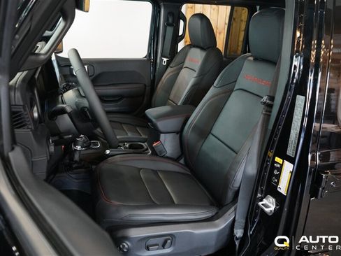 Used 2026 Jeep Wrangler Unlimited Rubicon AWD/4WD image 15