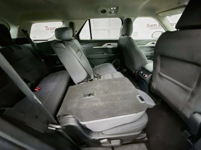 Used 2025 Ford Explorer Active AWD/4WD image 28