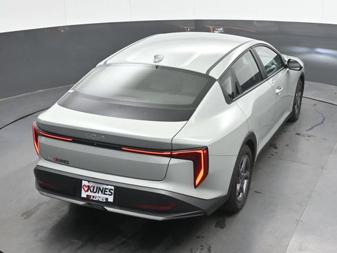 Used 2025 Kia K4 FWD image 29