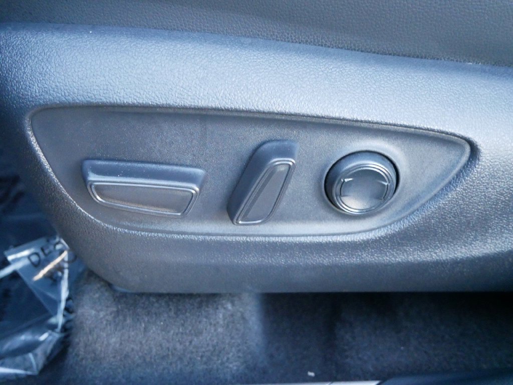 Used 2023 Toyota Highlander Platinum AWD/4WD image 17