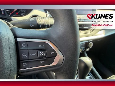 Used 2025 Jeep Compass Limited image 13