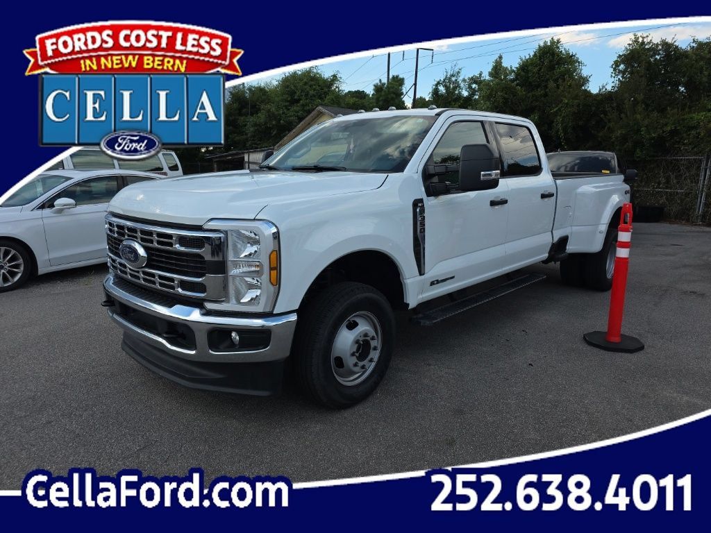 Certified 2025 Ford F350 XLT AWD/4WD image 1