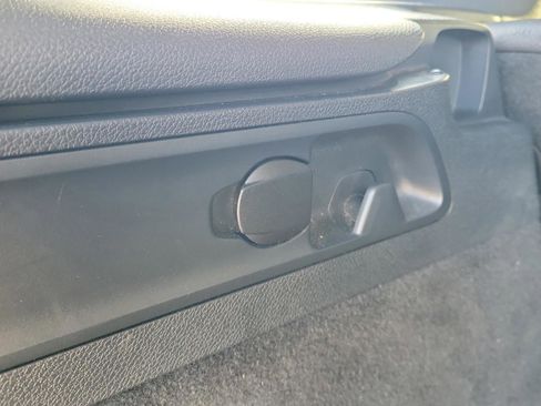 Used 2021 Mercedes-Benz GLC 300 image 36