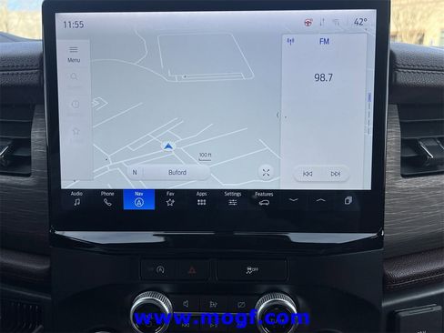 Used 2024 Ford Expedition Limited image 7